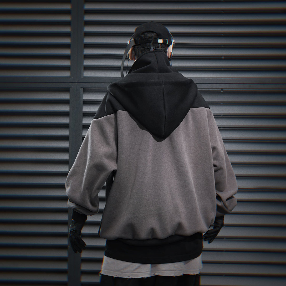 HiH51 Black T-Tech Hoodie
